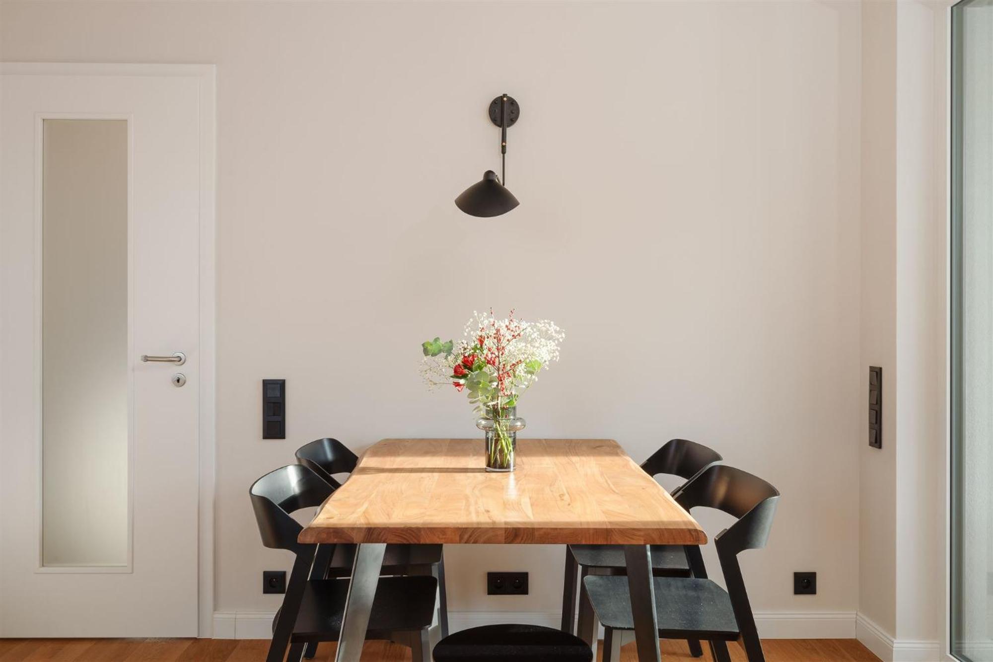 Luxury Sunny Home - Garage Parking, Metro, Balcony, Ps5 With Games Praha Exteriér fotografie